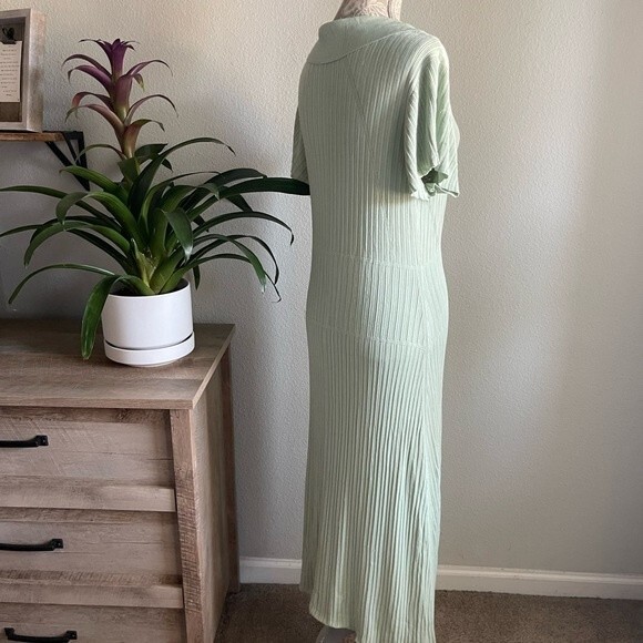 Mint Green Button-Up Midi Dress - Picture 9 of 10